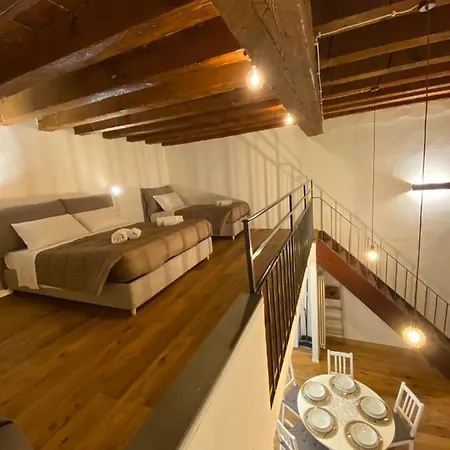Daire Signoria Flat 5* Centro Storico Floransa